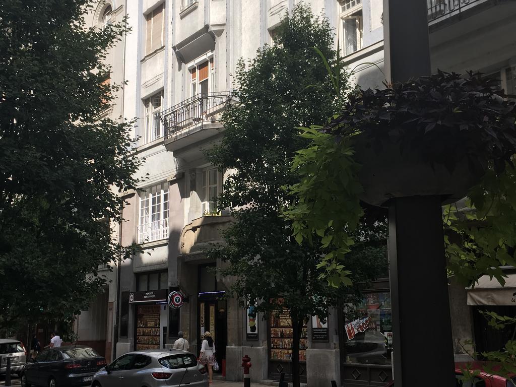 Makes You Happy Budapest Exterior photo